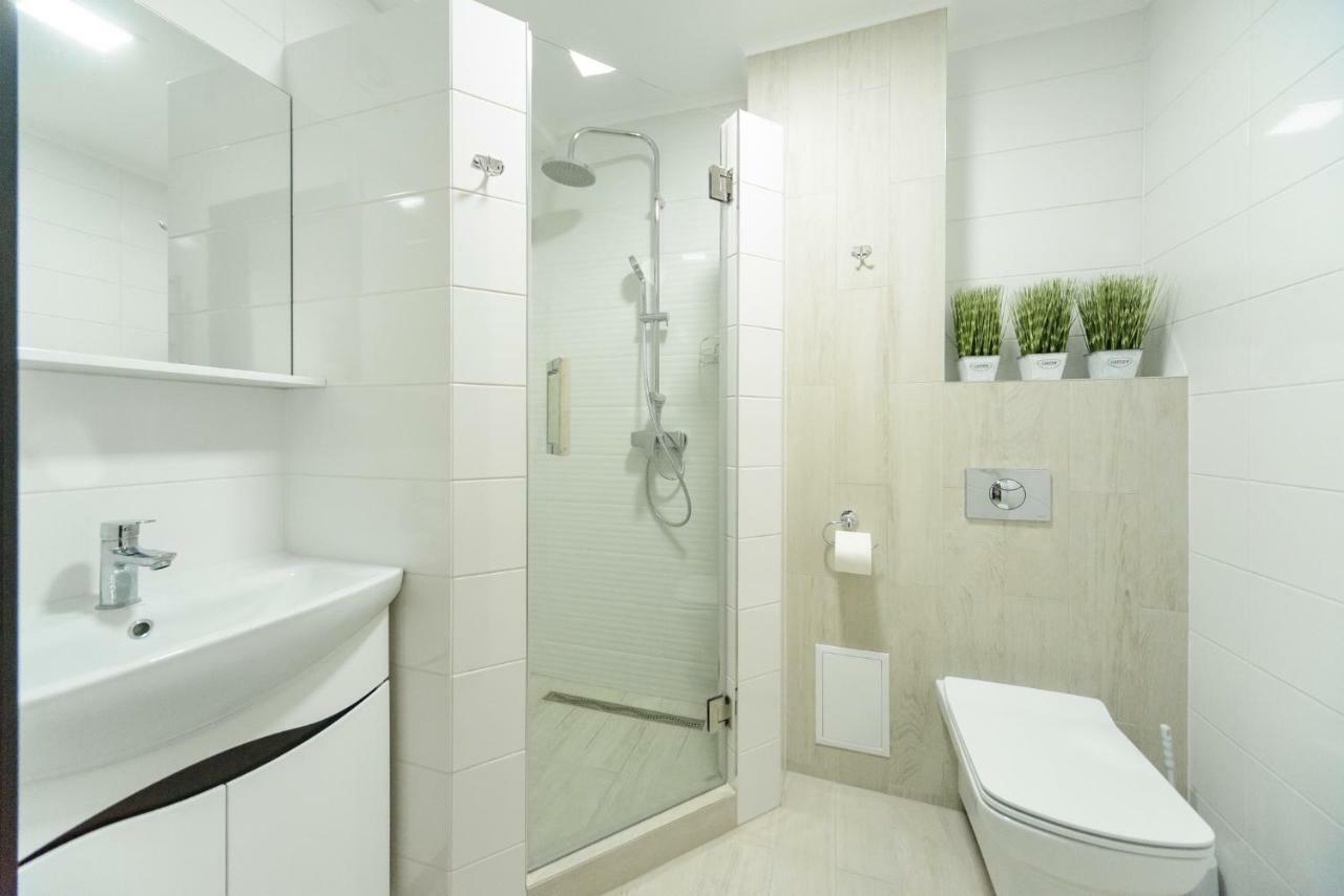 Artal Apartment On Iordanskaya 22 キエフ エクステリア 写真